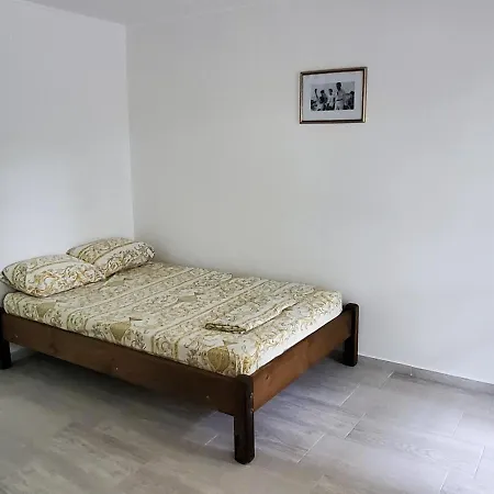 Бунгала Романтика Pensionat Shkorpilovtsi