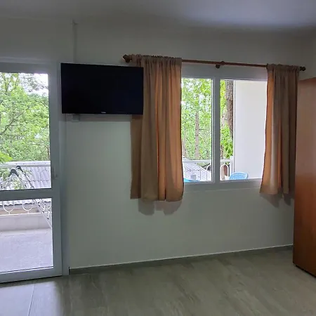 Casa de hóspedes Бунгала Романтика