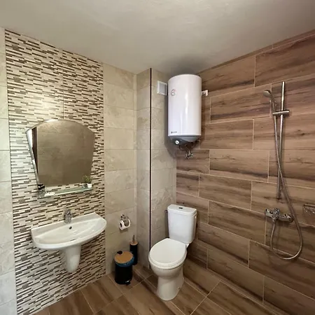 зора Appartement *